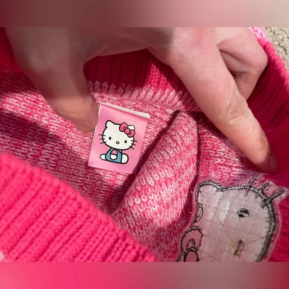 HELLO KITTY by Sanrio pink beanie hat PomPom